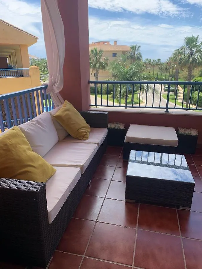 La Marina, Sotogrande Apartment 0*,
